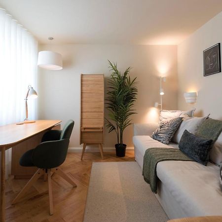Emporium Deluxe 3Br Apartment W/ Private Parking By Lovelystay Porto Zewnętrze zdjęcie
