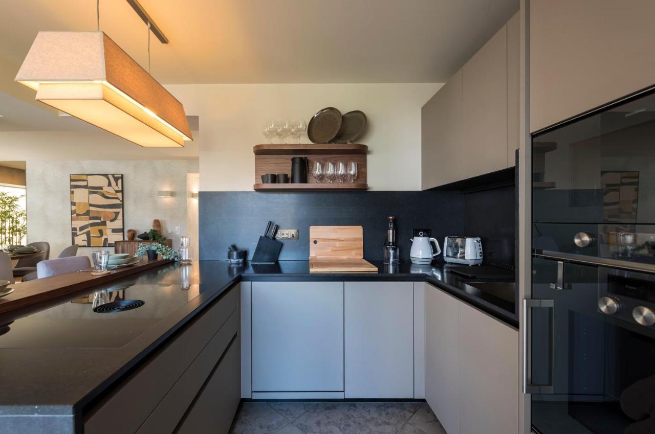 Emporium Deluxe 3Br Apartment W/ Private Parking By Lovelystay Porto Zewnętrze zdjęcie