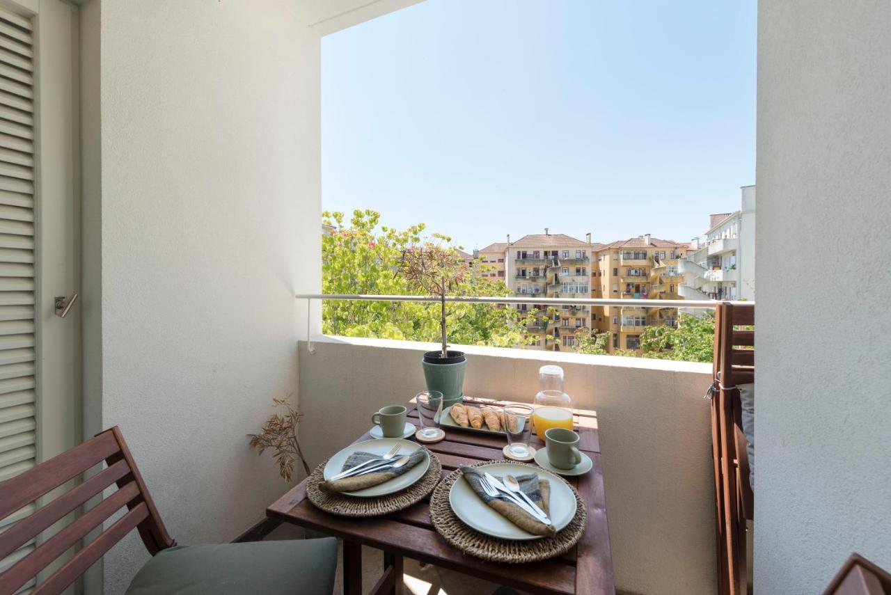Emporium Deluxe 3Br Apartment W/ Private Parking By Lovelystay Porto Zewnętrze zdjęcie