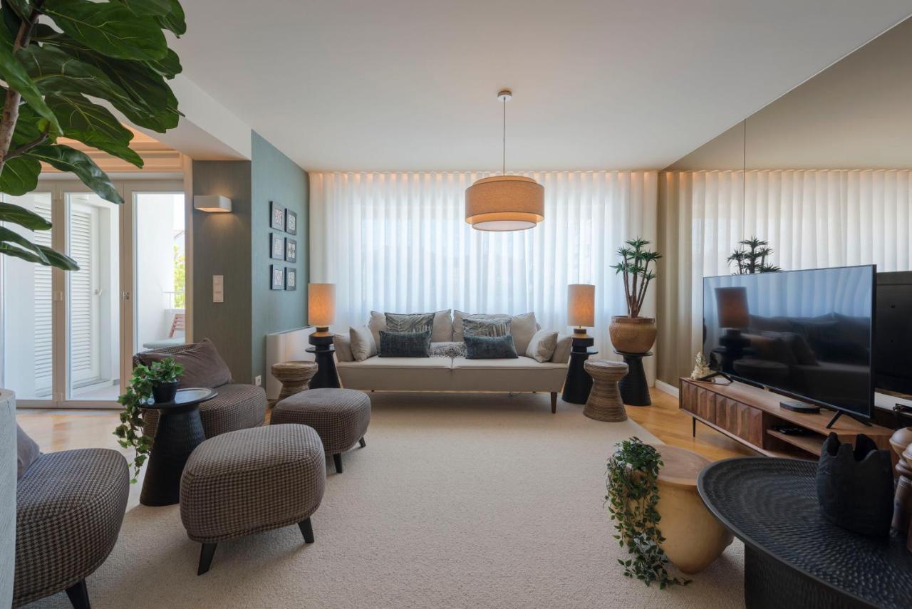 Emporium Deluxe 3Br Apartment W/ Private Parking By Lovelystay Porto Zewnętrze zdjęcie