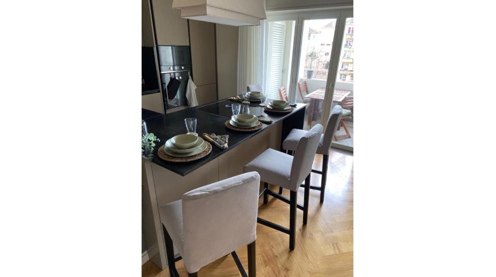 Emporium Deluxe 3Br Apartment W/ Private Parking By Lovelystay Porto Zewnętrze zdjęcie